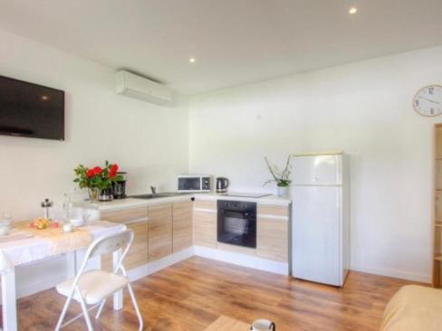 Appartement Tranquille En Bas De Villa Afa Esterno foto