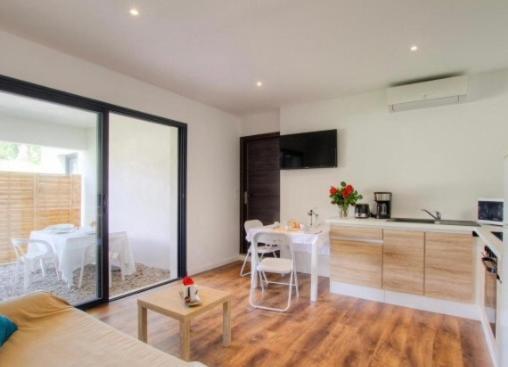 Appartement Tranquille En Bas De Villa Afa Esterno foto